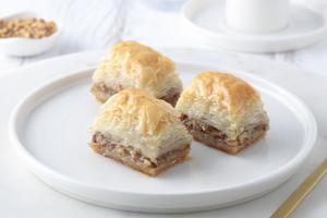 Baklava with Walnut